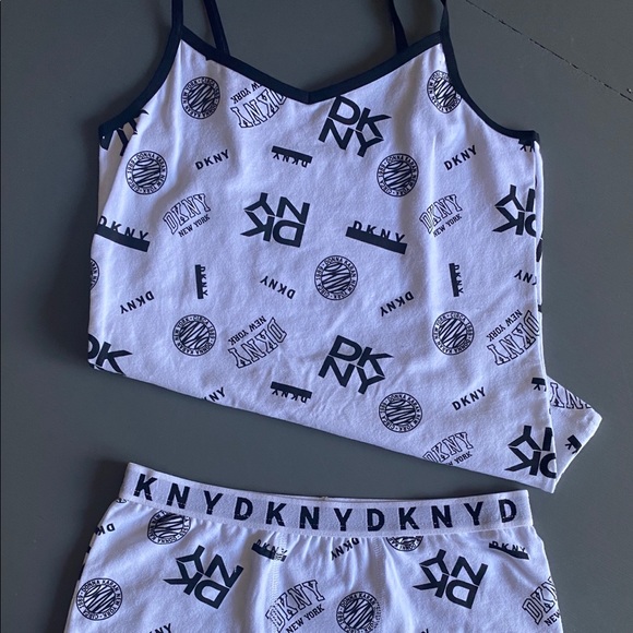 Sold:Sale 🎈DKNY NWTs Youth Intimates set - Picture 2 of 8